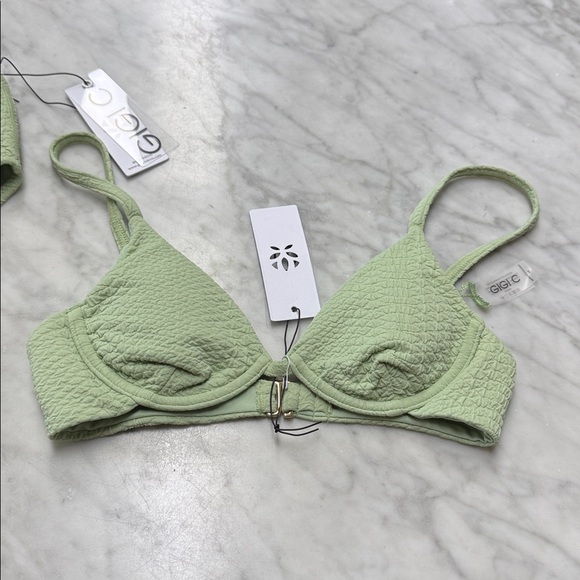 GIGI C NWT Bikini Set in Textured Mint Green Size XS - Picture 6 of 9